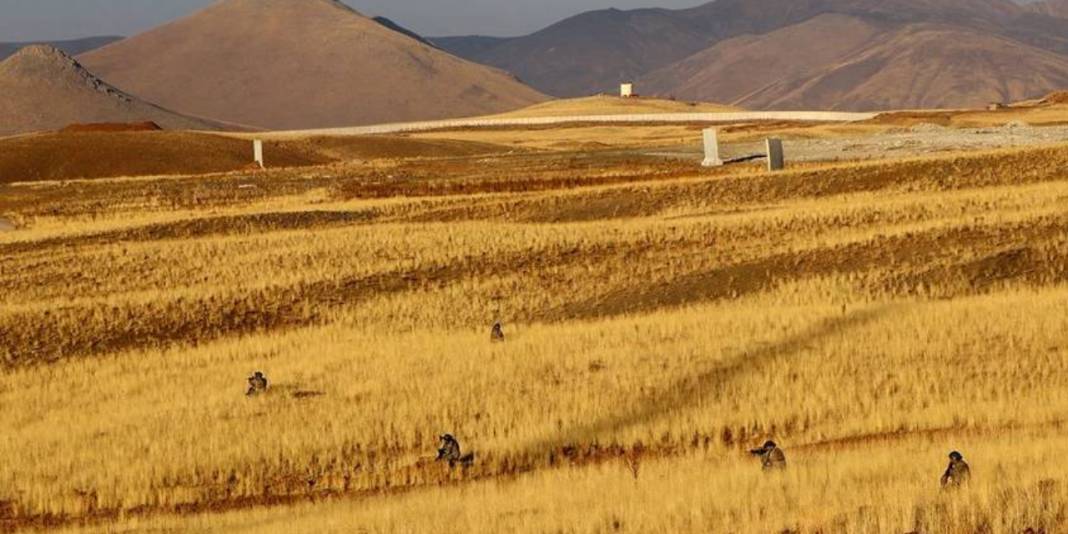 Sıfır noktasındaki dev güvenlik duvarının inşası tamamlandı: Son durum görüntülendi 1